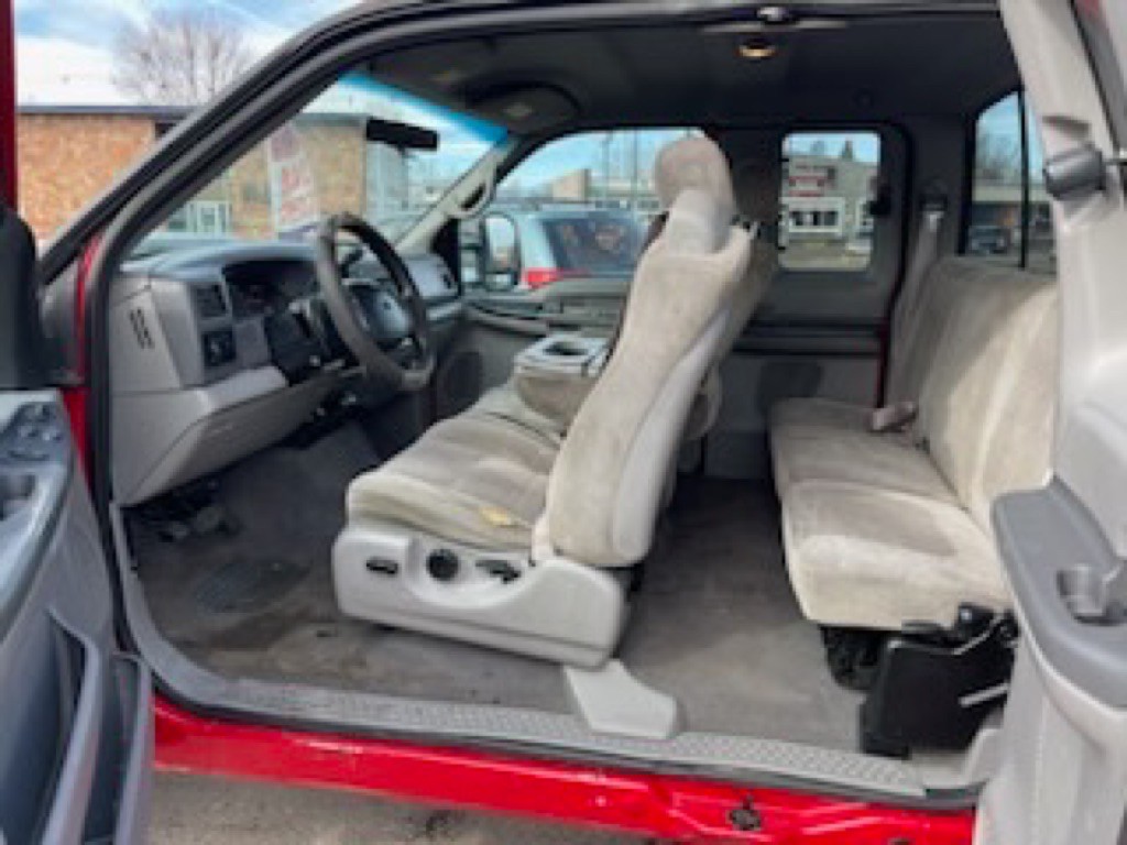 2001 Ford F-250 Image 9