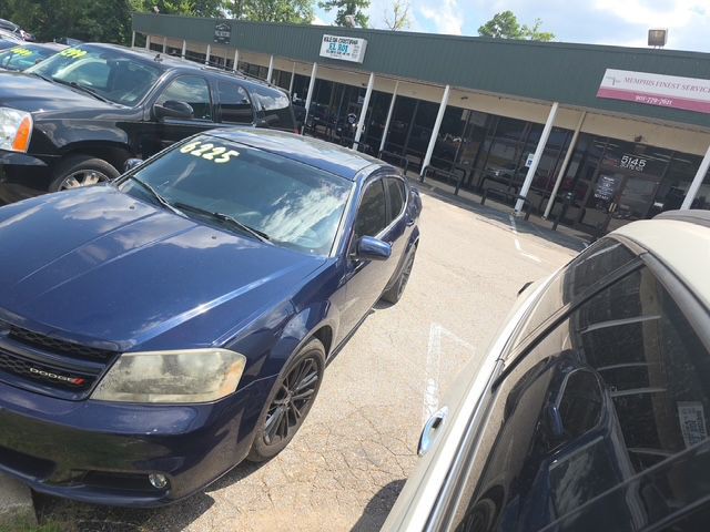 2014 Dodge Avenger Image 2