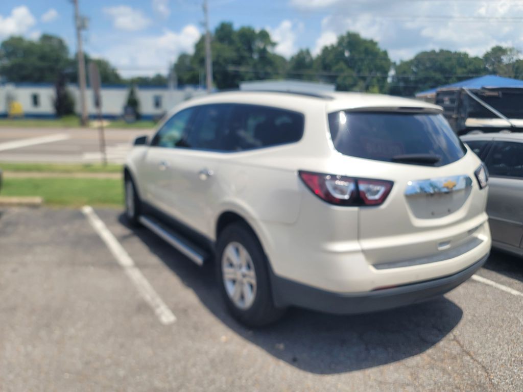2013 Chevrolet Traverse Image 3