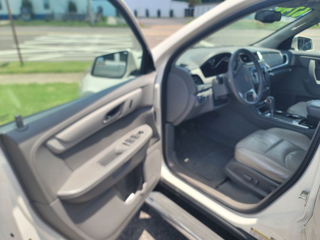 2013 Chevrolet Traverse Image 12