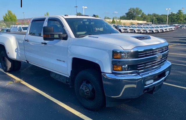 2017 Chevrolet Silverado 1500 Image 2