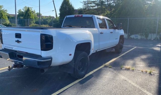 2017 Chevrolet Silverado 1500 Image 3