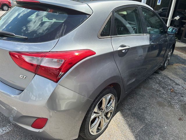 2013 Hyundai Elantra Image 3