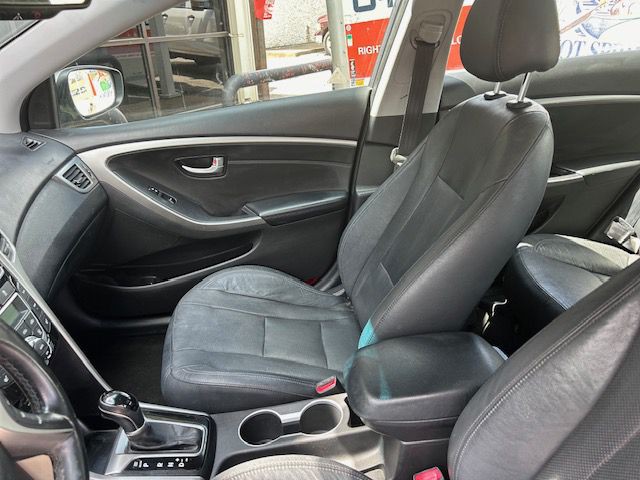 2013 Hyundai Elantra Image 10