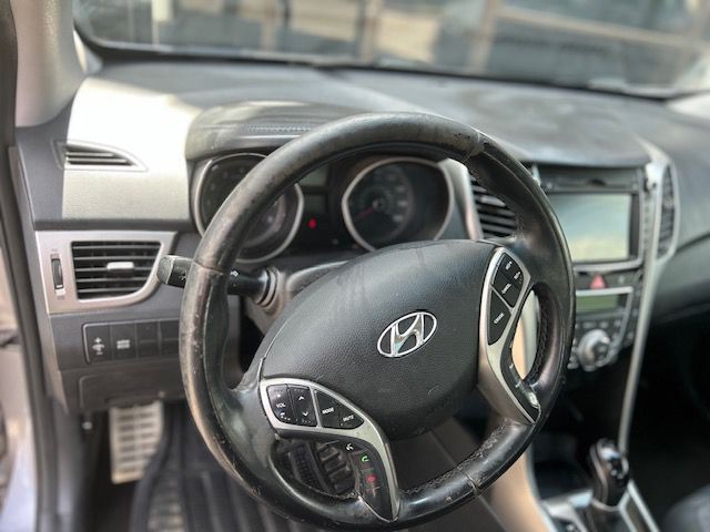 2013 Hyundai Elantra Image 11
