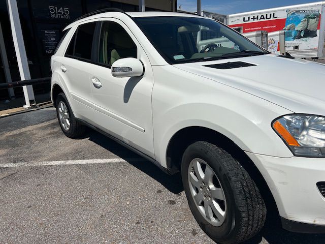 2007 Mercedes-Benz M-Class Image 21