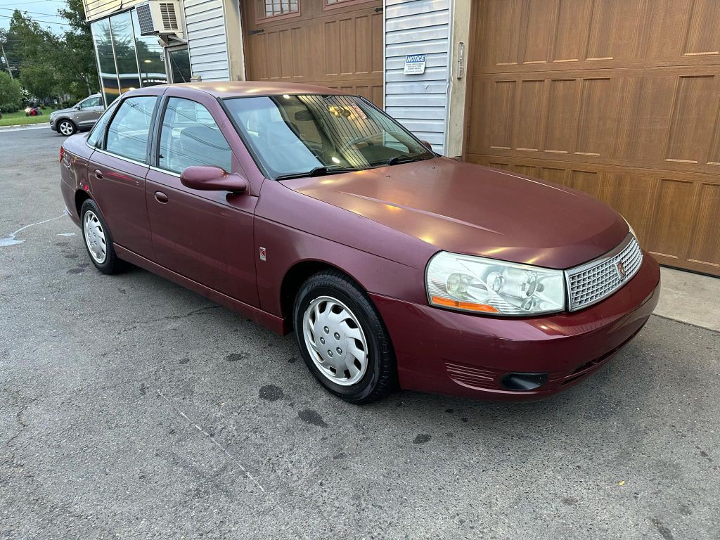 2004 Saturn L300 Image 1