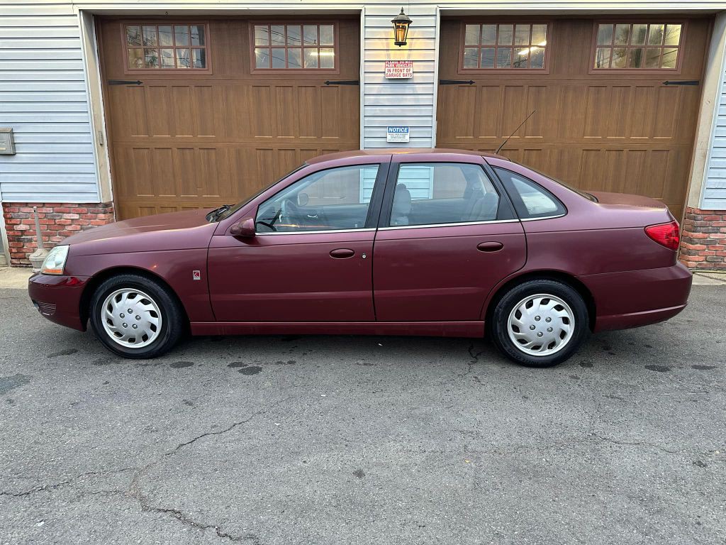 2004 Saturn L300 Image 6