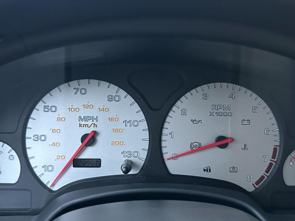 2004 Saturn L300 Image 14