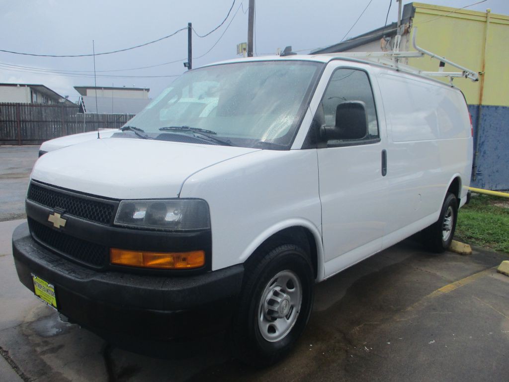 2020 Chevrolet Express Image 3