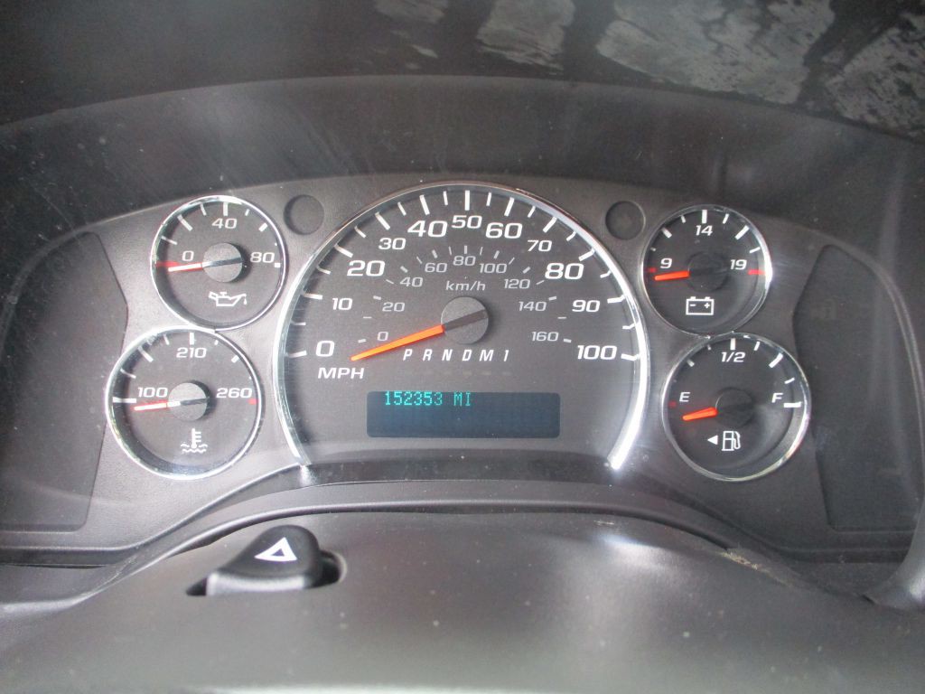 2020 Chevrolet Express Image 11