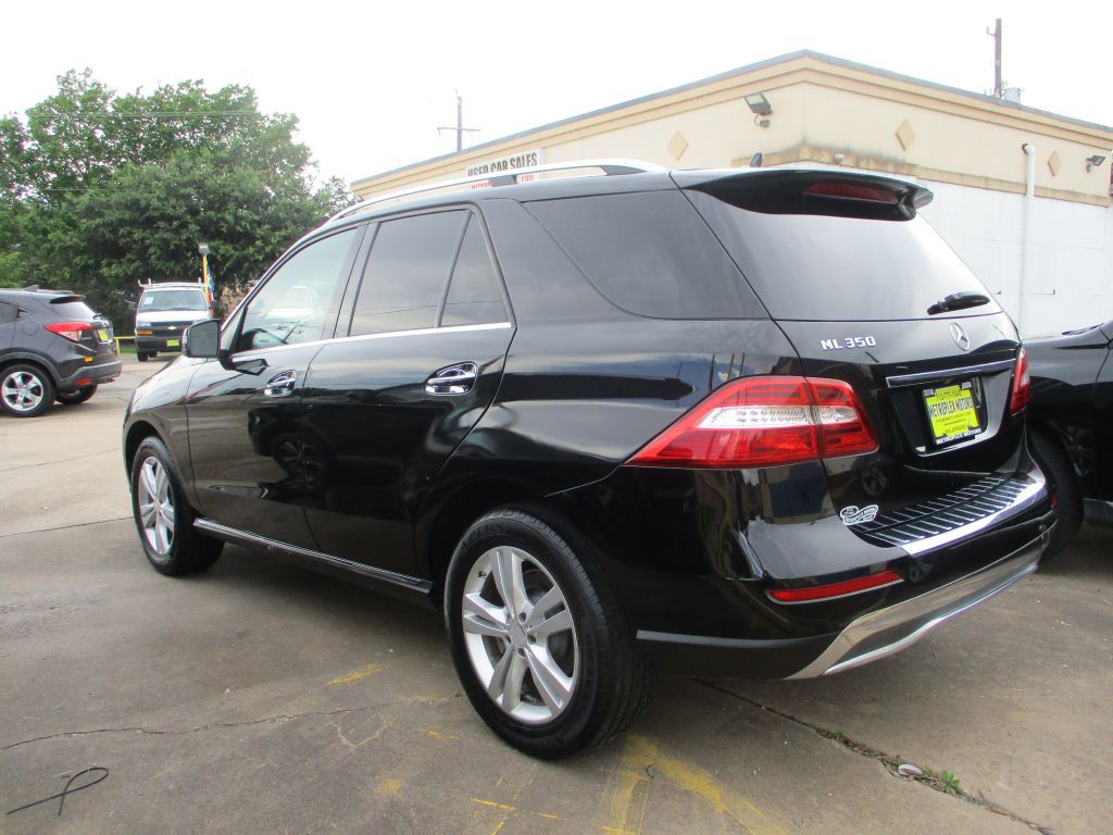 2015 Mercedes-Benz M-Class Image 2