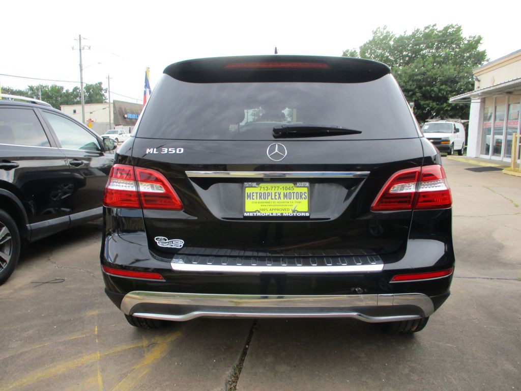 2015 Mercedes-Benz M-Class Image 3
