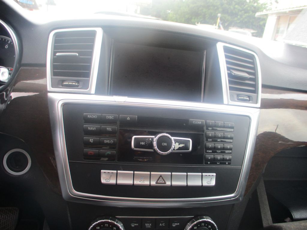 2015 Mercedes-Benz M-Class Image 9