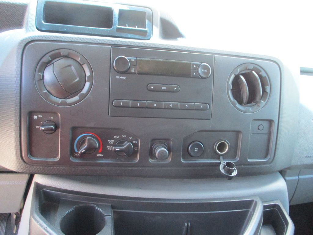 2011 Ford Econoline Image 11