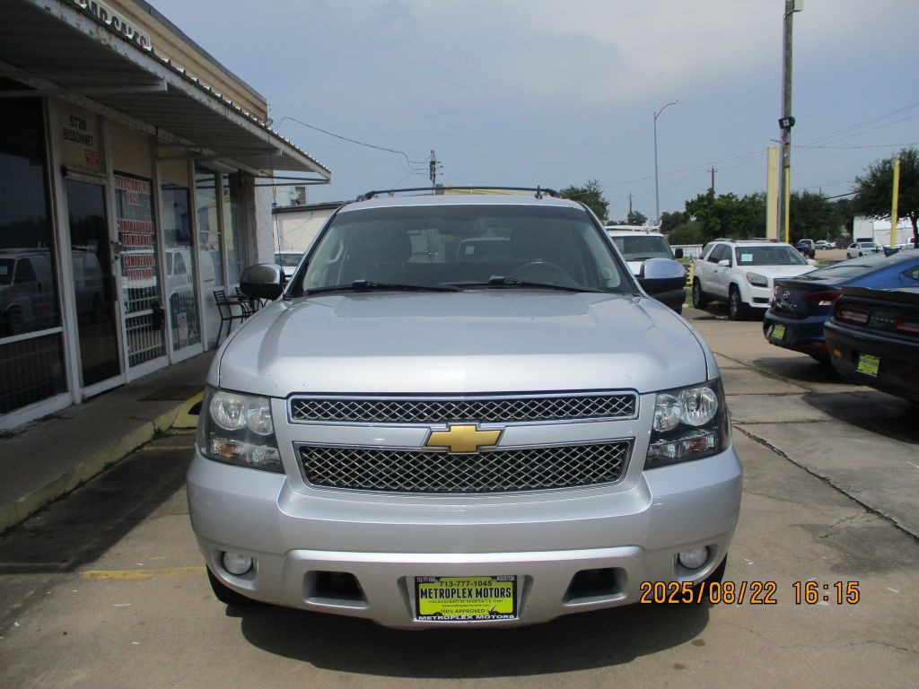 2012 Chevrolet Avalanche Image 5