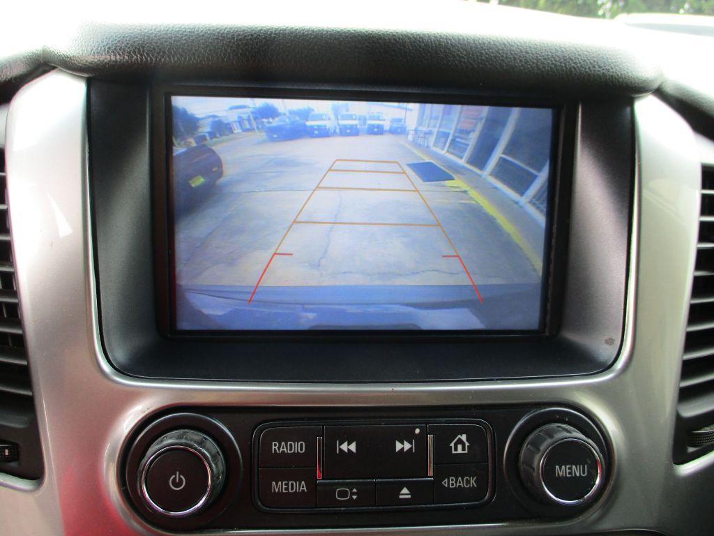 2019 Chevrolet Suburban Image 14