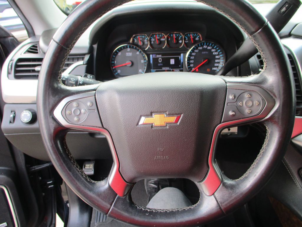 2019 Chevrolet Suburban Image 18