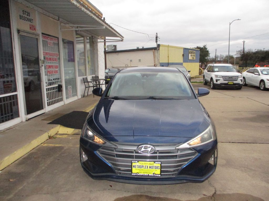 2020 Hyundai Elantra Image 3