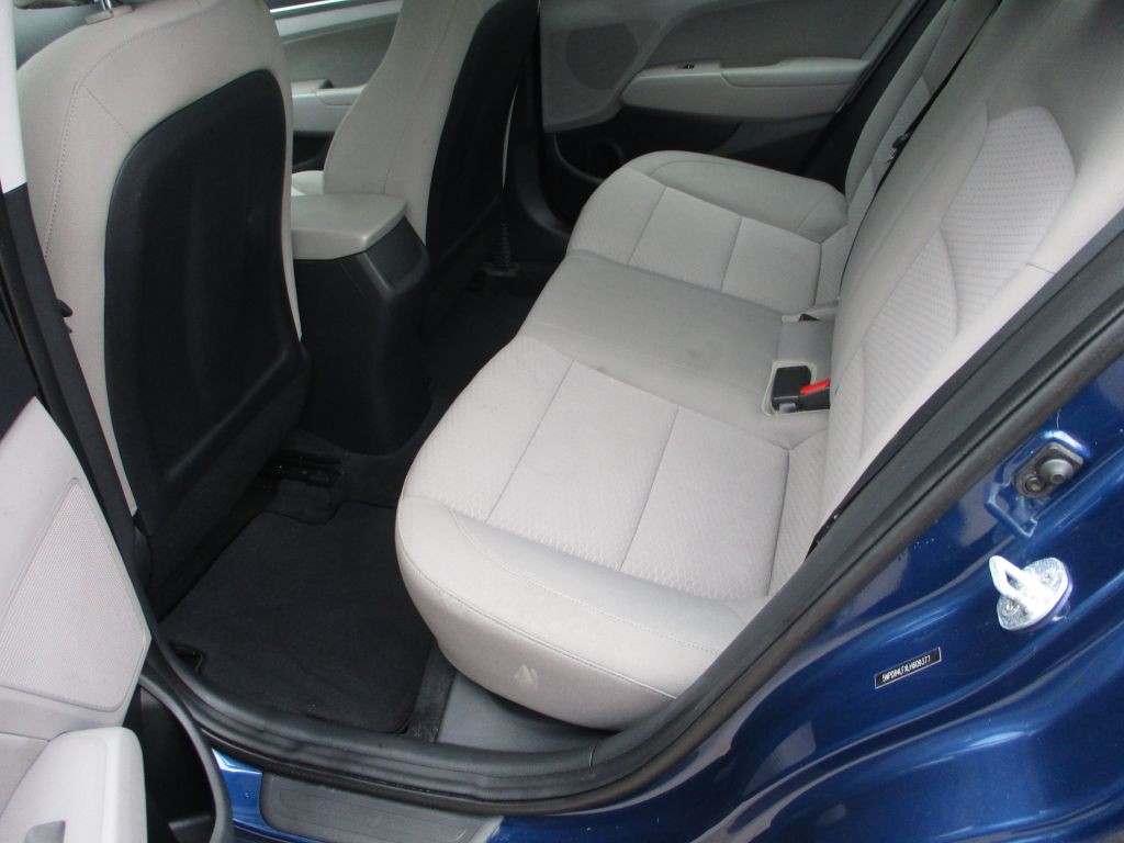 2020 Hyundai Elantra Image 6