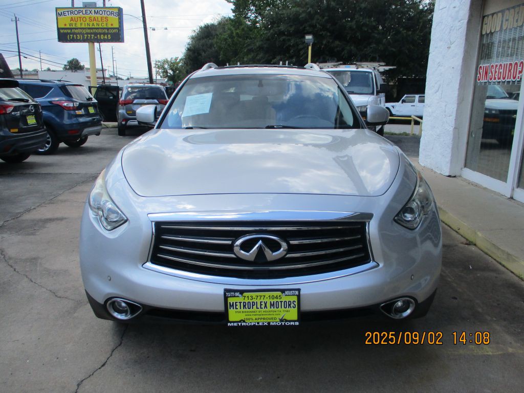 2014 INFINITI QX70 Image 2