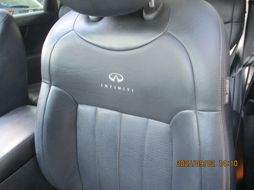 2014 INFINITI QX70 Image 14