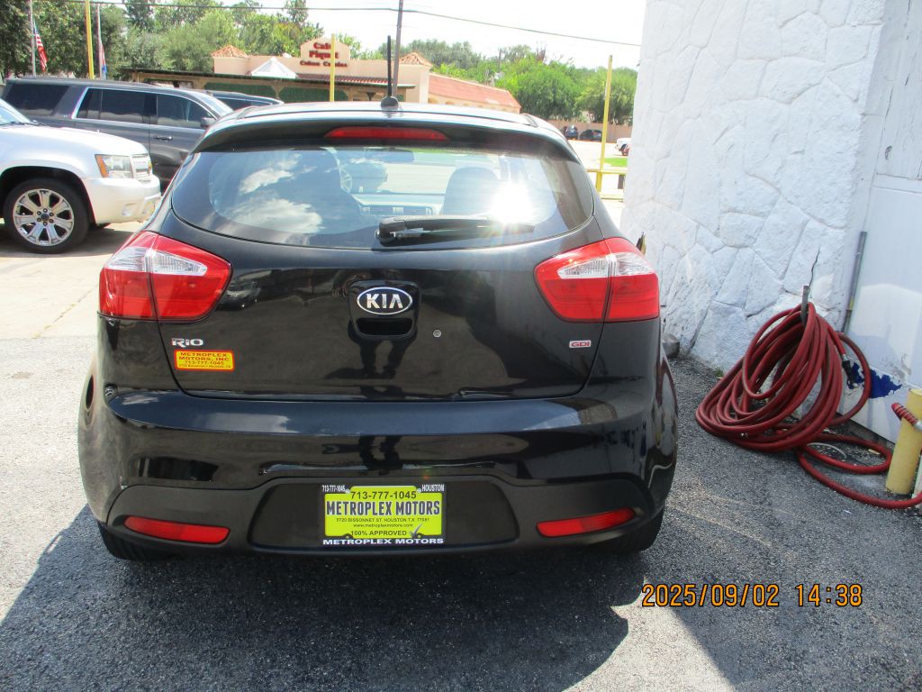 2015 Kia Rio Image 4