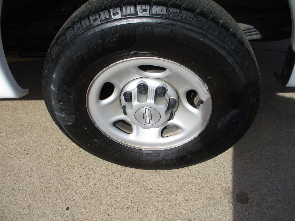 2019 Chevrolet Express Image 7
