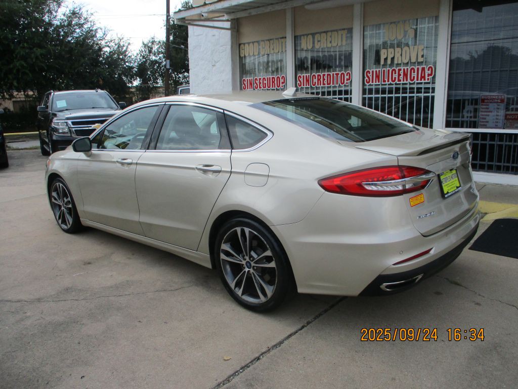 2019 Ford Fusion Image 6