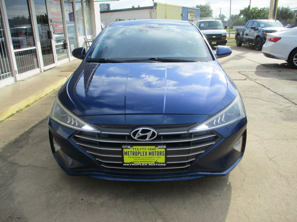 2019 Hyundai Elantra Image 2