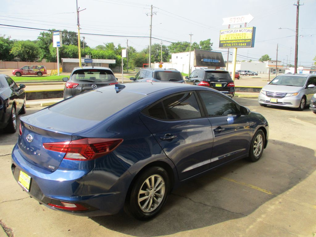 2019 Hyundai Elantra Image 18