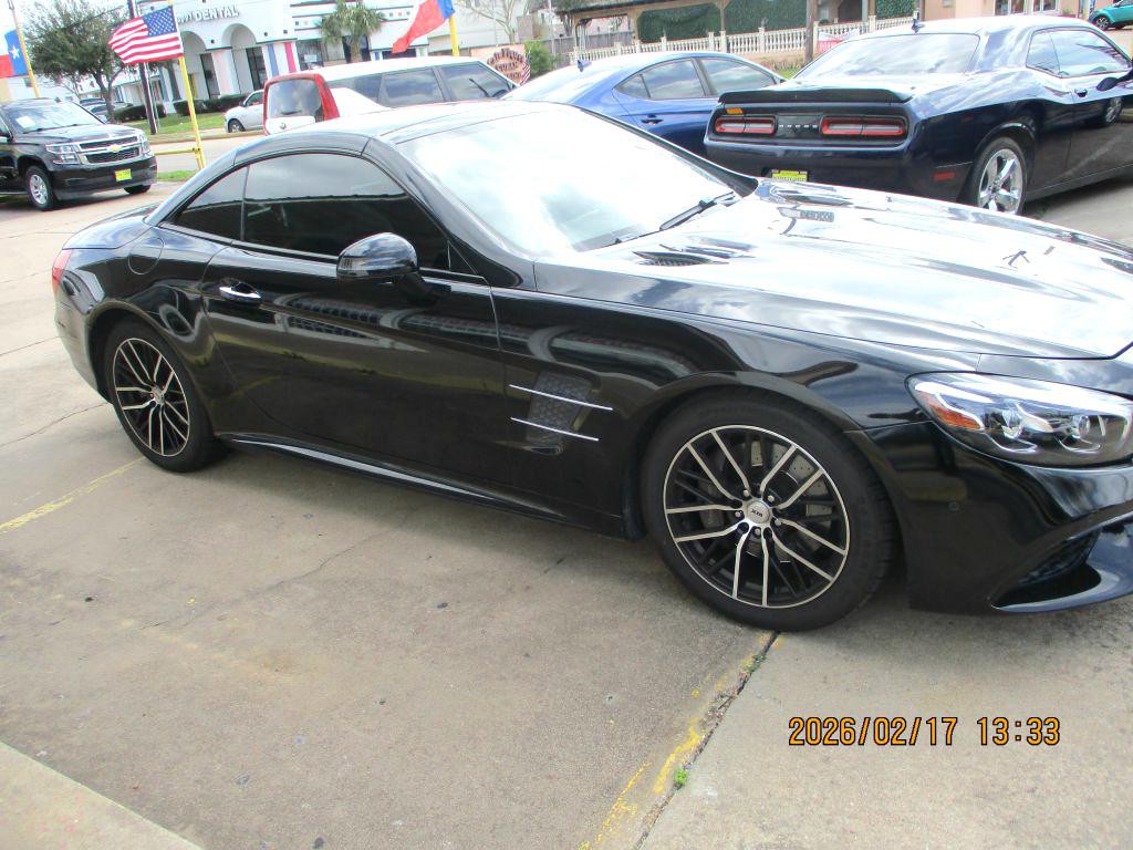 2017 Mercedes-Benz SL-Class Image 3