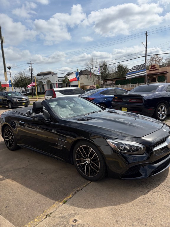 2017 Mercedes-Benz SL-Class Image 26
