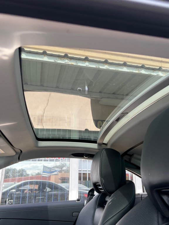 2017 Mercedes-Benz SL-Class Image 32