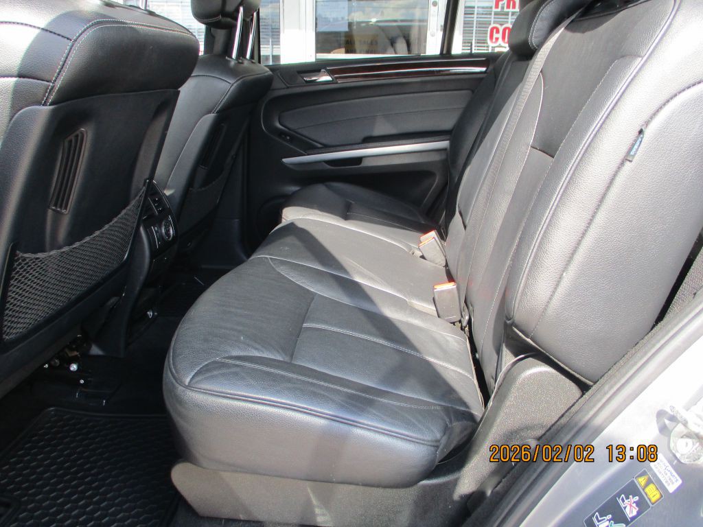 2012 Mercedes-Benz GL-Class Image 9