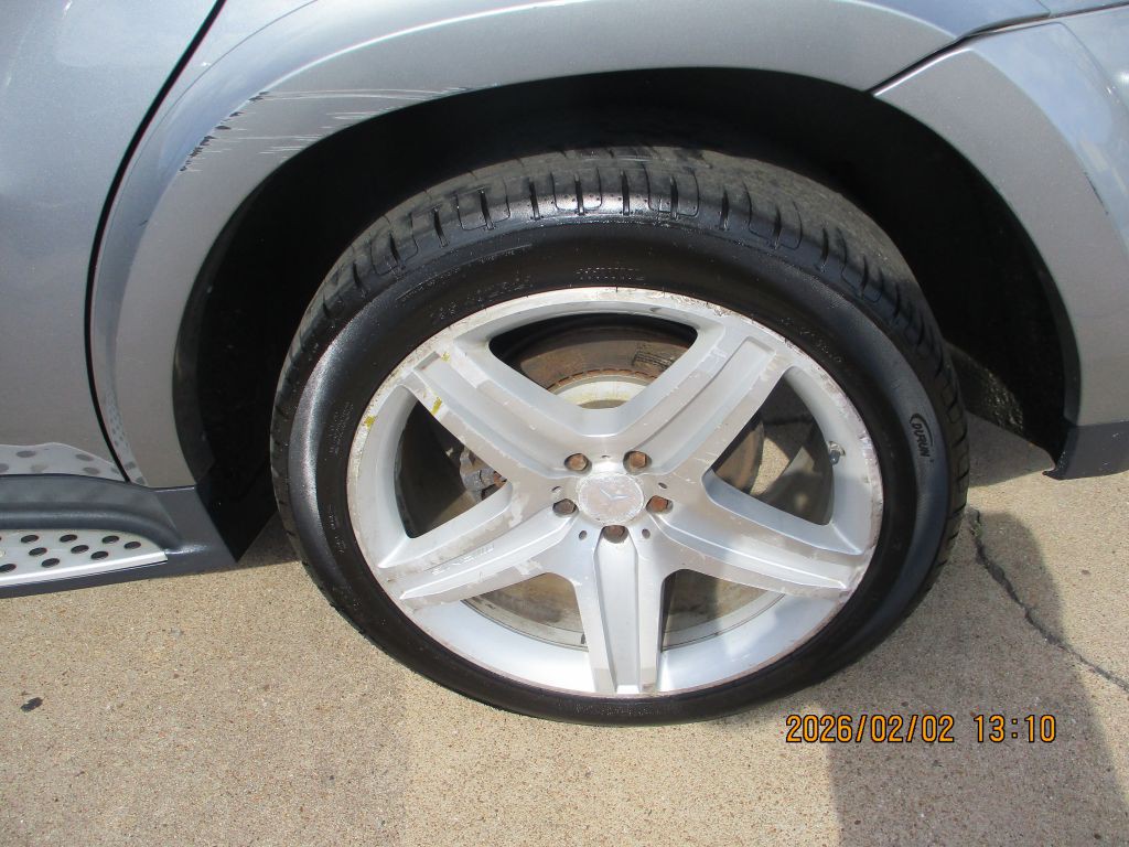 2012 Mercedes-Benz GL-Class Image 16