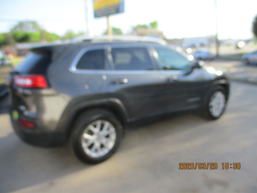 2016 Jeep Cherokee Image 4