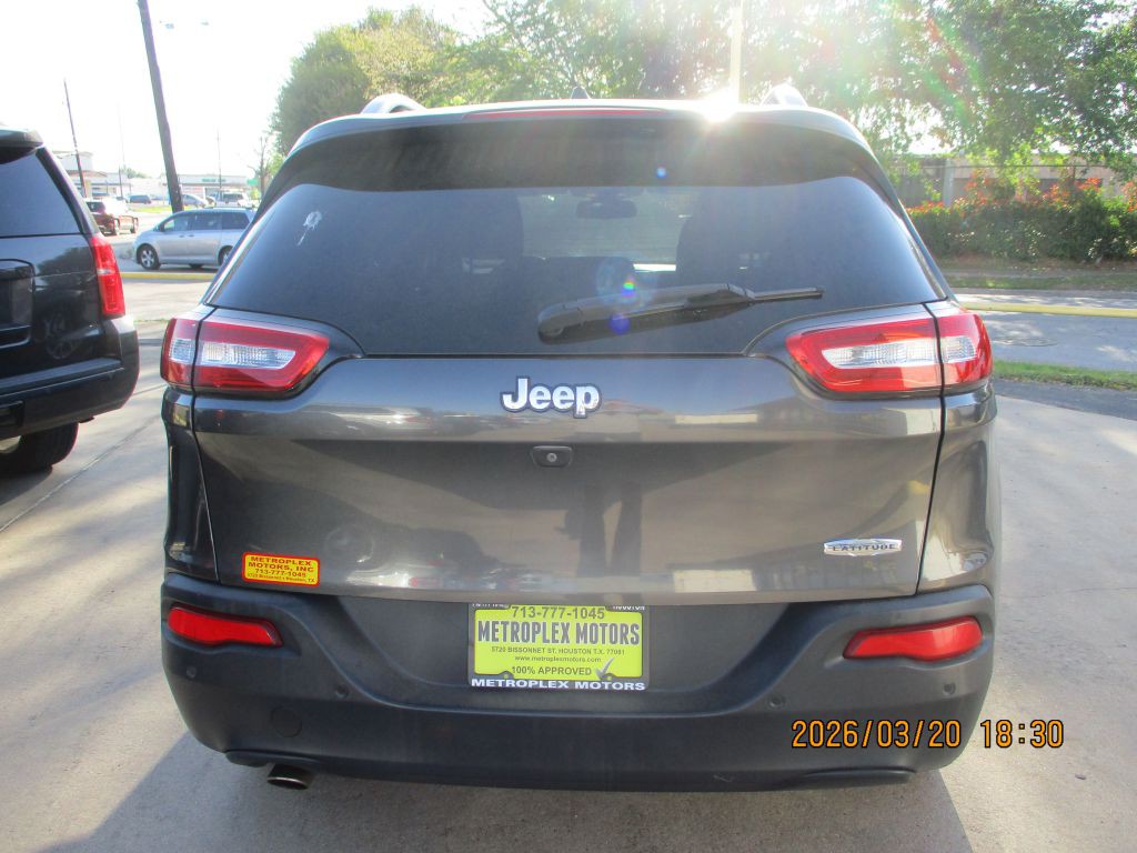 2016 Jeep Cherokee Image 5
