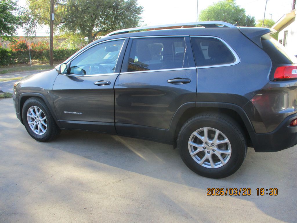 2016 Jeep Cherokee Image 6