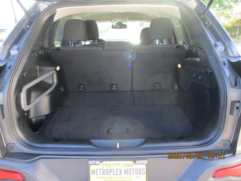 2016 Jeep Cherokee Image 7