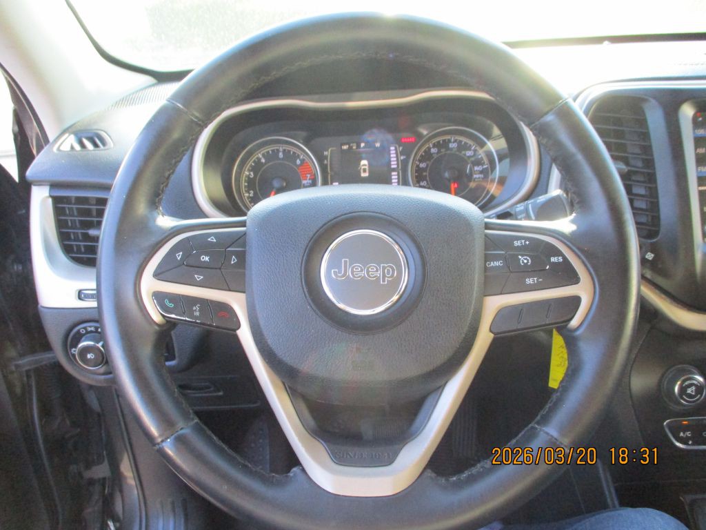 2016 Jeep Cherokee Image 12