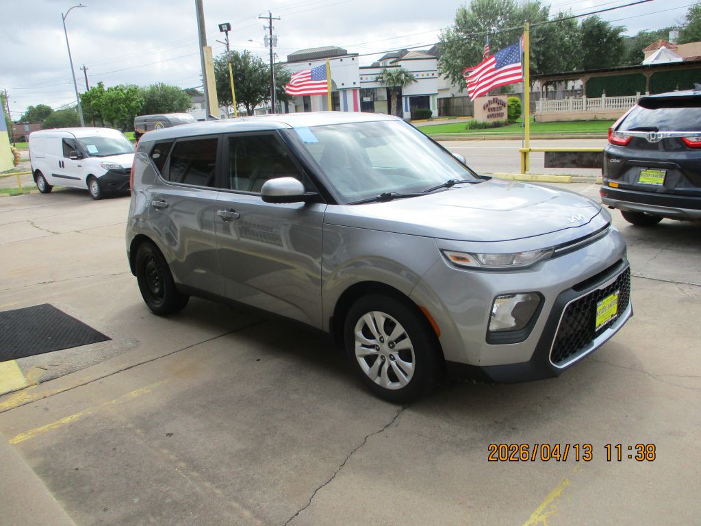 2022 Kia Soul Image 3