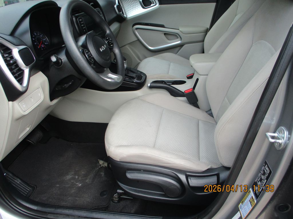 2022 Kia Soul Image 7