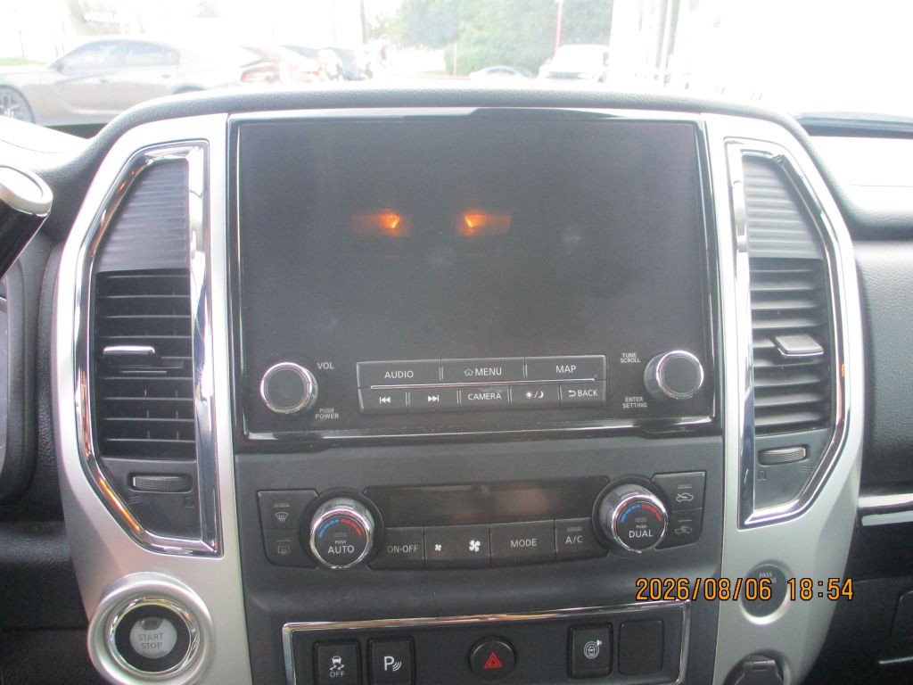 2021 Nissan Titan Image 10