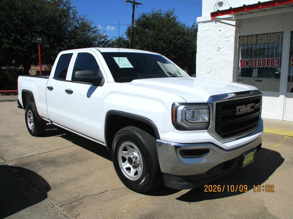 2019 GMC Sierra Image 2
