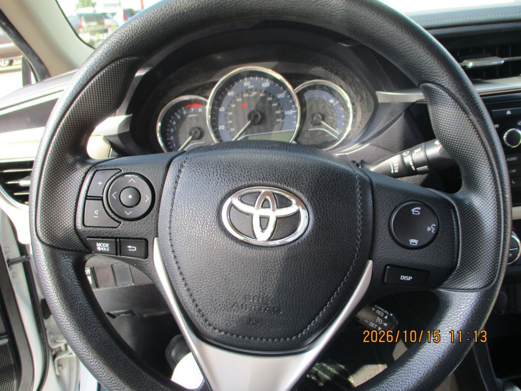 2016 Toyota Corolla Image 11