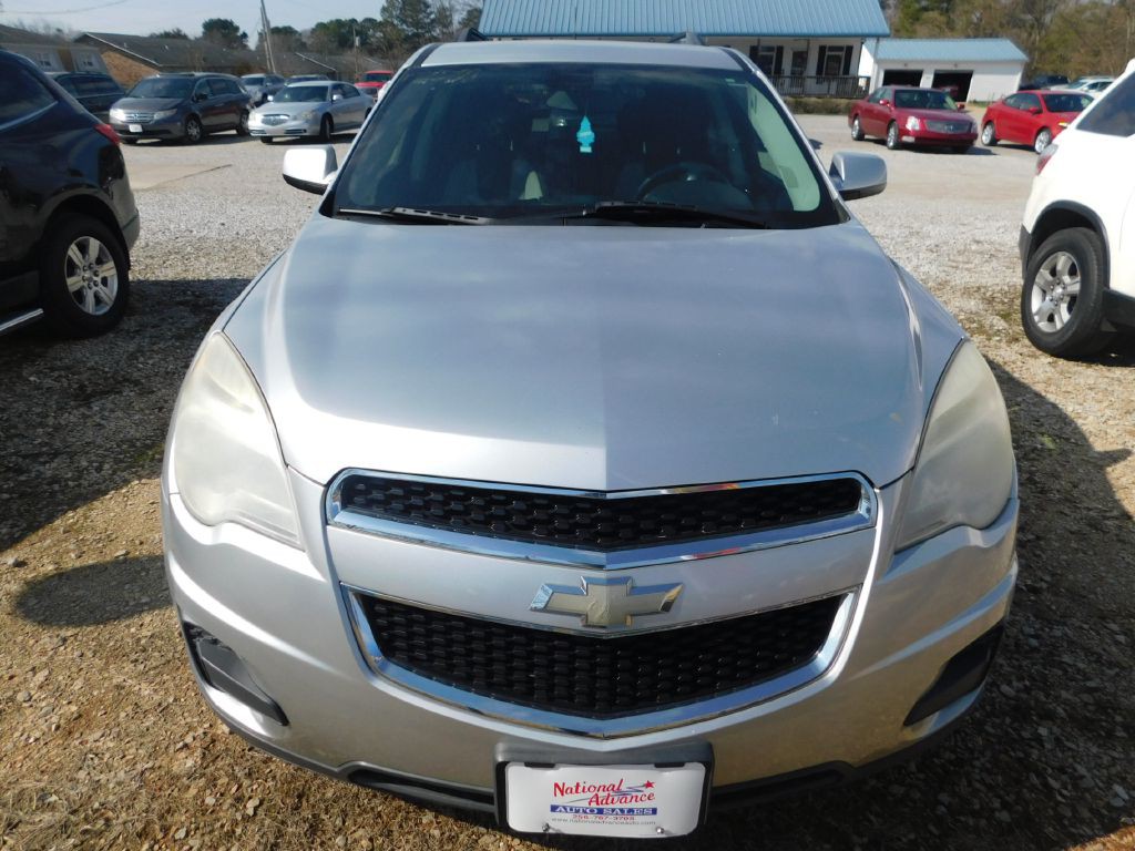 2010 Chevrolet Equinox Image 2