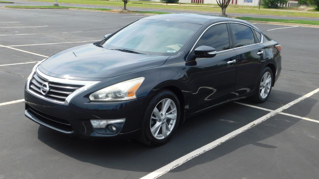 2014 Nissan Altima Image 1