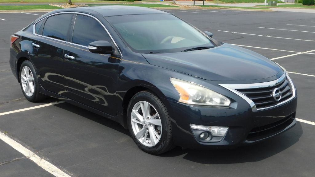 2014 Nissan Altima Image 2