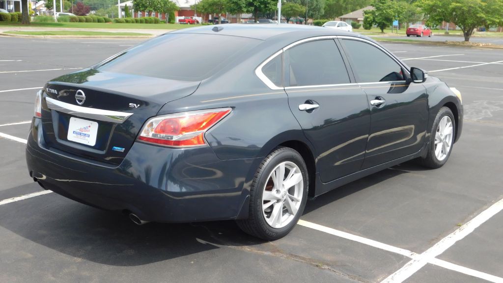 2014 Nissan Altima Image 3
